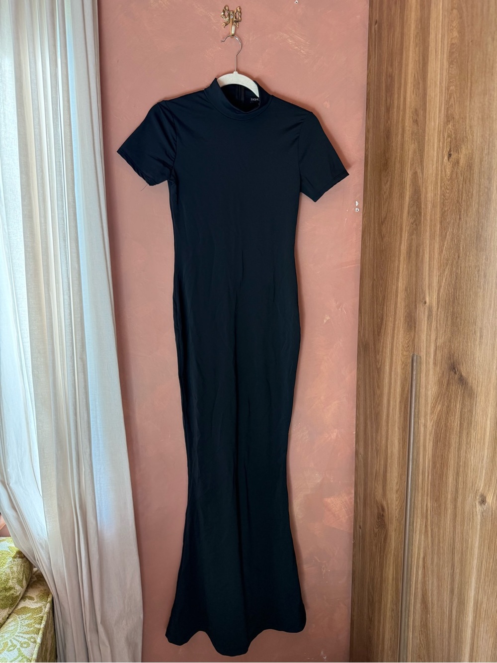 Fashion Nova Black Short-Sleeve Maxi Dress
